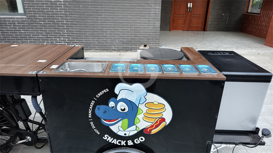 Carritos de comida en bicicleta de tres ruedas Alta productividad para la venta callejera de comida rápida