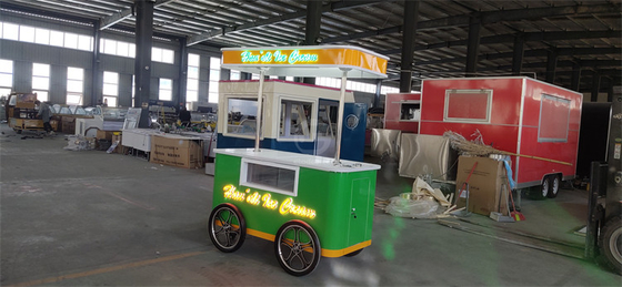 OEM CE aprobado 4 ruedas Cargo Bike con congelador Carritos de venta de alimentos para la venta helado triciclo eléctrico