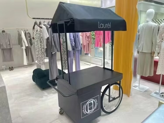 Estación de dulces sostenibles helados ecológicos y café